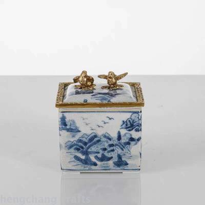 Modern Chinese style retro antique blue and white decoration small square box nostalgia
