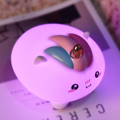 Creative Little Monster Silicone lamp USB charging cute cute unicorn silicone lamp patted light little night light