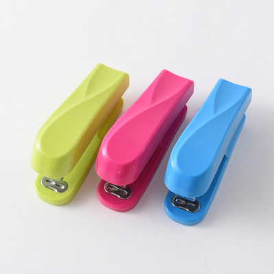 Manufacturers direct LOGO customized color stapler 24/6-26/6 staples