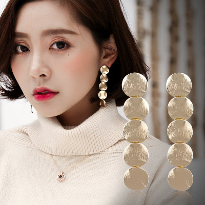 Big String Metal Very Eye-Catching Long Earrings Awkward Ear Studs Fashion Fashionmonger T Show Eardrops Big Circle Hook Earrings