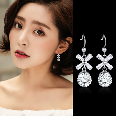 Internet Influencer Earrings Women's Elegant Korean Sterling Silver Stud Earrings Simple All-Match Earrings Long Crystal Pendant Personalized Ear Jewelry