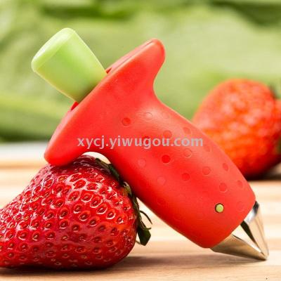 Strawberry scoop tool to remove stalk