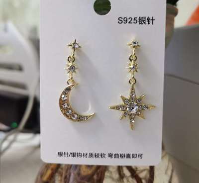 Fashion Versitile Xingyue Ear Stud Female S925 New Style Clusters of Stars Crescent Earrings Asymmetric Xingyue Diamond Set Ear Pendant