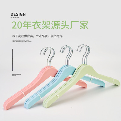 Factory direct selling plastic household adult clothes hanger non-slip clothes hanger imitation wood clothes hanger