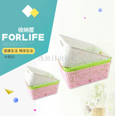 Plastic basket with hollowed-out pattern is a fashionable and creative dessert fruit basket