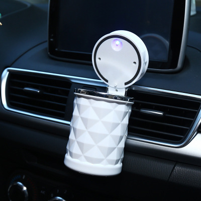 Diamond Cut Surface Automobile Ashtray Car Ashtray with LED Light Car Ashtray Car Supplies