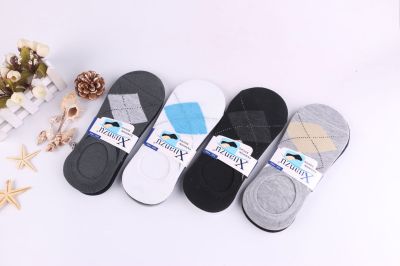 Fashion Korean version of Monochrome boat socks men's leisure invisible 100% cotton leisure boat socks men's socks gentleman's socks Beans socks floor socks