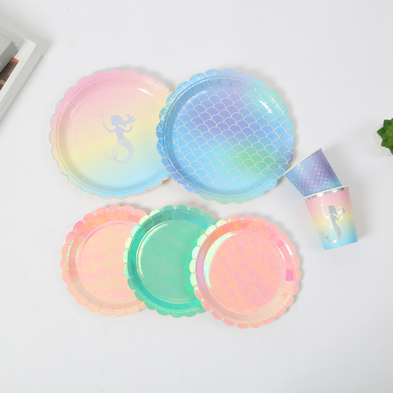 厂家直销一次性生日蛋糕餐具儿童周岁生日纸杯甜品台派对用餐套装