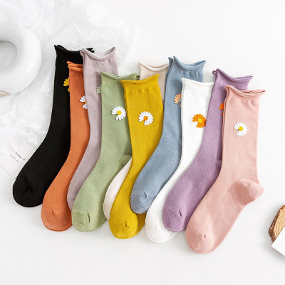 Design of a Female embroidery color little Daisy socks in South Korea, cotton candy color thin section Japanese heap heap socks in Spring and summer