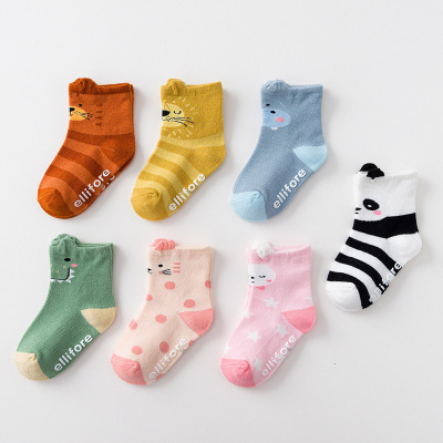 Autumn new baby socks cartoon stereo middle tube children's cotton socks spot glue newborn boys and girls floor socks