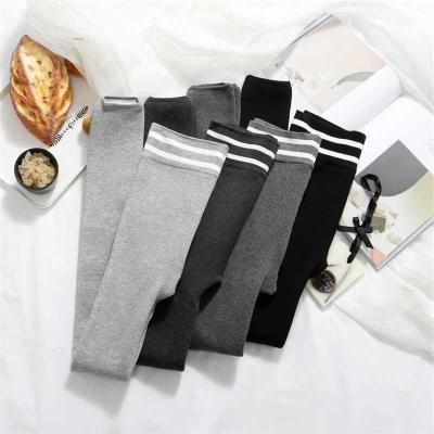 Autumn/Winter women's outdoor sports leggings to lift the buttocks to show the figure of an integrated yoga pants vertical stripes combed cotton tights