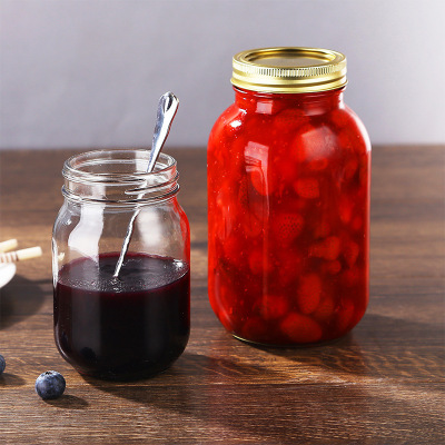 A sealed glass jar honey canned jam jar snack storage jar mason jar separate bottles