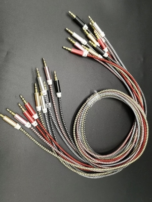 Fishbone Metal Toe Cap Audio Cable