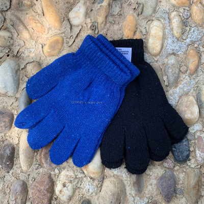 2 Pairs of Solid Magic Five-Finger Gloves