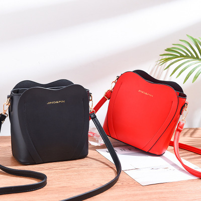 Factory Direct Sales New Fashion Bag Schoolgirl Bag Women's Handbag Shoulder Bag New Quality Stall Bag