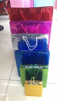 Random Pattern Laser Shiny Paper Gift Bag Packing Bag Specializing in the Production of Copper Paper 