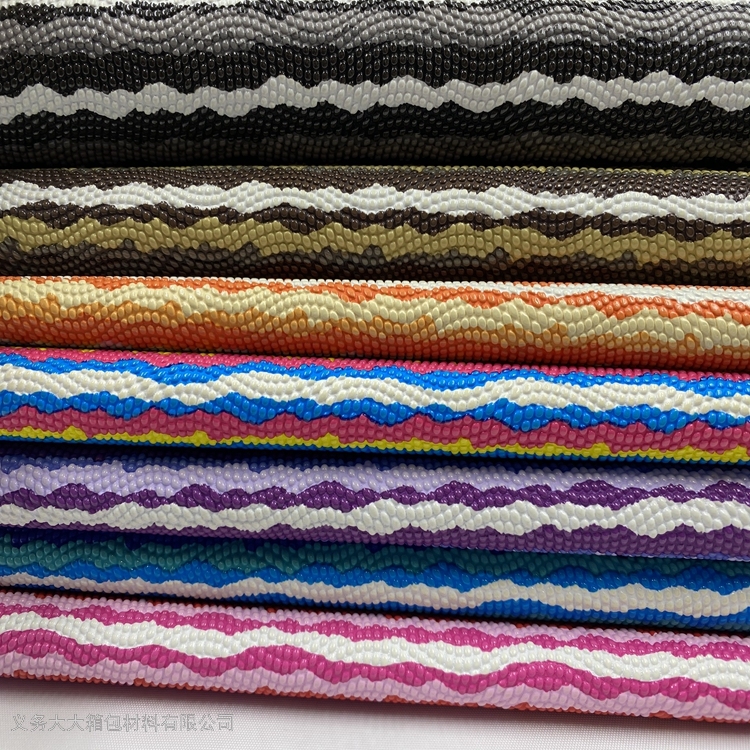 工厂供应新款珍珠纹、水立方纹、篮球纹印花条纹PVC人造箱包皮革