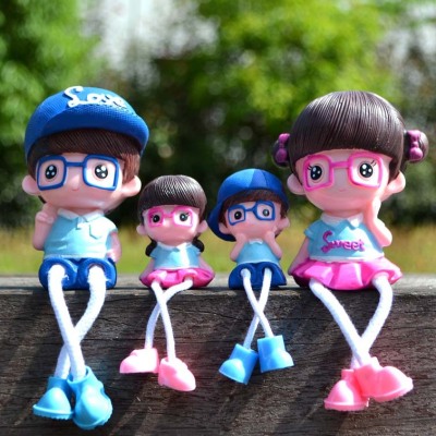 Resin Crafts Furniture Furnishing Articles Hanging Feet Doll a Family of Four Gifts