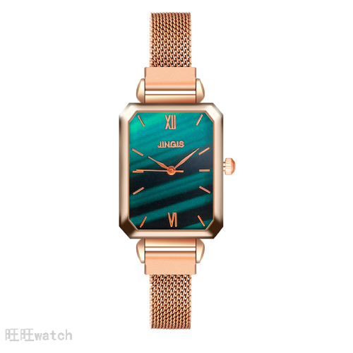 2020 New Watch Women‘s Ins Style Light Luxury Women‘s Watch Retro Small Square Plate Stone British Watch Small Green Watch Wholesale