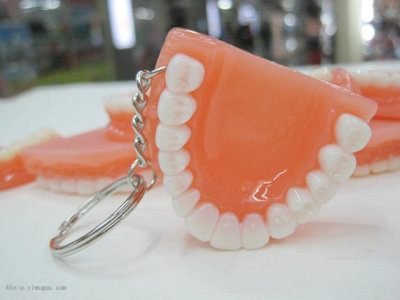 Cross-Border Denture Keychain Amazon Whole Person Denture Taobao Douyin Environmentally Friendly Resin Denture Pendantry