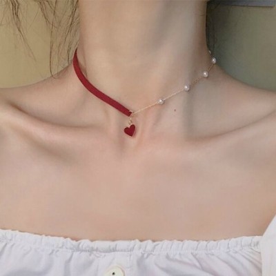 New Korean Short Little Red Heart Simple Graceful Online Influencer Love Necklace Pendant Factory Wholesale