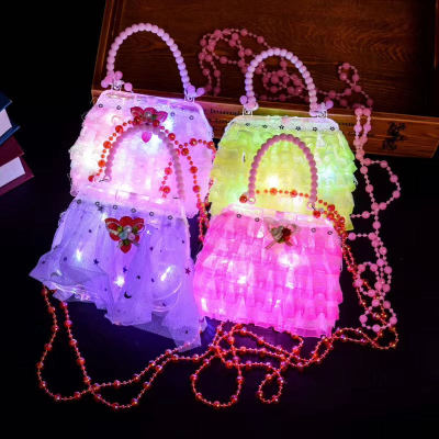 2020 new creative handmade children's luminous toys with chain handbags acrylic night market square selling explosions