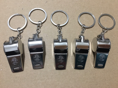 Creative Iron Whistle Keychain School Competition Coach Referee Whistle Life Saving Whistle Key Chain