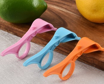 Multifunctional Fruit Peeling Knife Plastic Ring Fruit Peeler Beam Knife
