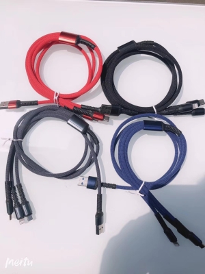Wolf Tooth Three-in-One Data Cable
