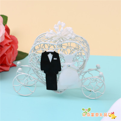 European-Style White Metal Iron Art Love Wedding Wedding Candies Box Carriage Shape Candy Box Wedding Gift