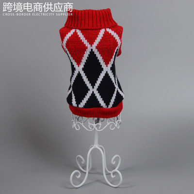 2018 Autumn and Winter New Dog Clothing Red and Black Color Matching Plaid Sweater