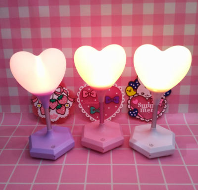 Creative Heart Touch Table Lamp USB Rechargeable Baby Feeding Light Pink Girl Heart Cute Bedside Small Night Lamp