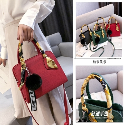 Spot Goods 2020 New Korean Style Fashion Small Square Package Pendant Solid Color Casual Portable Shoulder Messenger Bag for Women