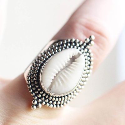 Rong Yuomei Fashion Bohemian Style Natural Shell Starfish Ring Hot Sale Popular Ladies Eye-Catching Ring