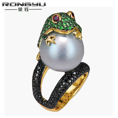 Rongyu 2020 New Hand Jewelry Factory Wholesale 18K Gold Plated Color Separation Fashion Frog Golden Toad Play Bead Ring