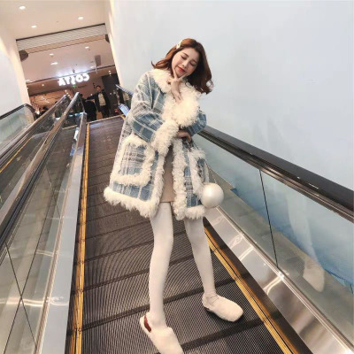 20 Winter New Korean Style Mid-Length Lamb Wool Stitching Plaid Wool Coat Women's Chic Loose Woolen Coat