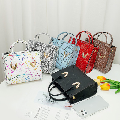 Women's Bag 2021 New Diamond Chain Kelly Bag Small Square Bag Casual Mobile Phone Bag Foreign Trade Bag Women's Bag