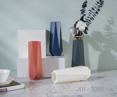 J01-1069-6 Simple Modern Ceramic Vase Nordic White Vase Chinese Style Crafts Home Decoration