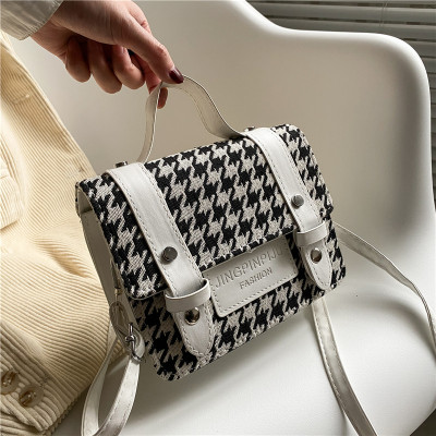 Internet Celebrity Retro Textured Bag for Women Spring and Summer New Fashion Portable Small Square Bag All-Match Shoulder Messenger Bag