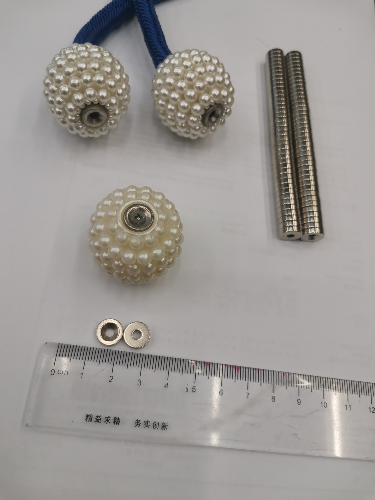 厂家直销10*3mmD12*3mm沉孔磁铁打孔磁铁铁镀镍强磁窗帘扣绑带