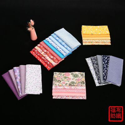 Hot-Selling New Arrival 36cm Pure Cotton Thickened Small Handkerchief 6 Groups Fresh Printed Handkerchief Set Pet Towel Can Be Customized