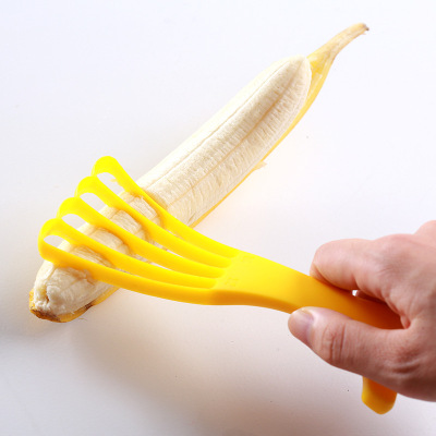 Factory Direct Supply Kitchen Gadget OPP Creative Fruit Cutter Fruit Splitter Banana Slicer