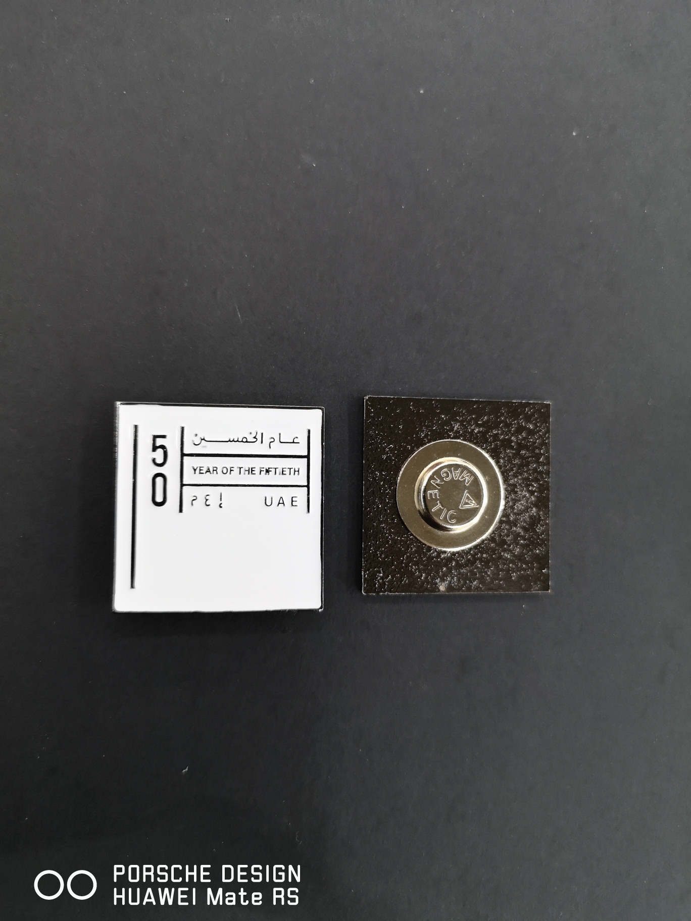 金属徽章，磁铁胸章