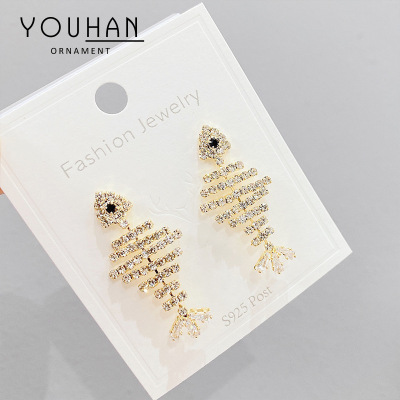 Exaggerated Zircon Micro-Inlaid Small Ear Studs Female S925 Silver Ear Studs Fishbone Earrings Cross-Border Supply Small Jewelry Wholesale