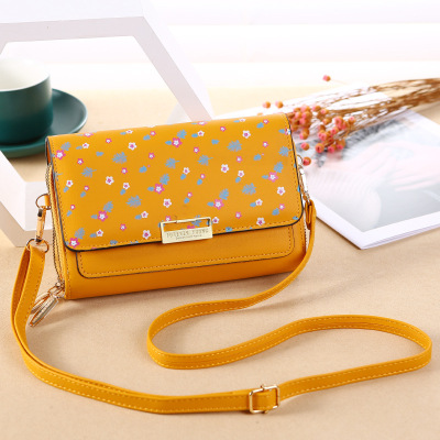 2021 New Spring and Summer Crossbody Bag Trendy Women's Bags Vintage Print European and American Fashion Coin Purse Mobile Phone Bag