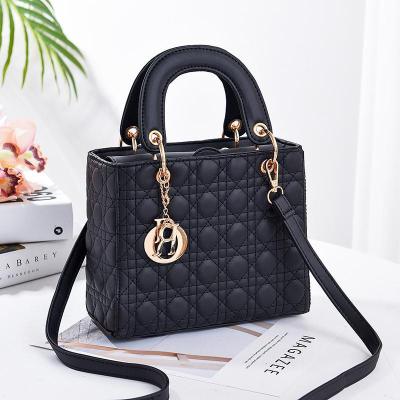 Factory Direct Supply Women's Bag 2021 New Fashion Trendy Small Bag Textured Broadband Embroidery Thread Crossbody Rhombus Chain Small Square Bag