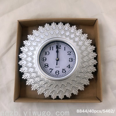 Foreign Trade Retro Hollow Quartz Clock Living Room Fashion Craft Modeling 25cm Wall Clock