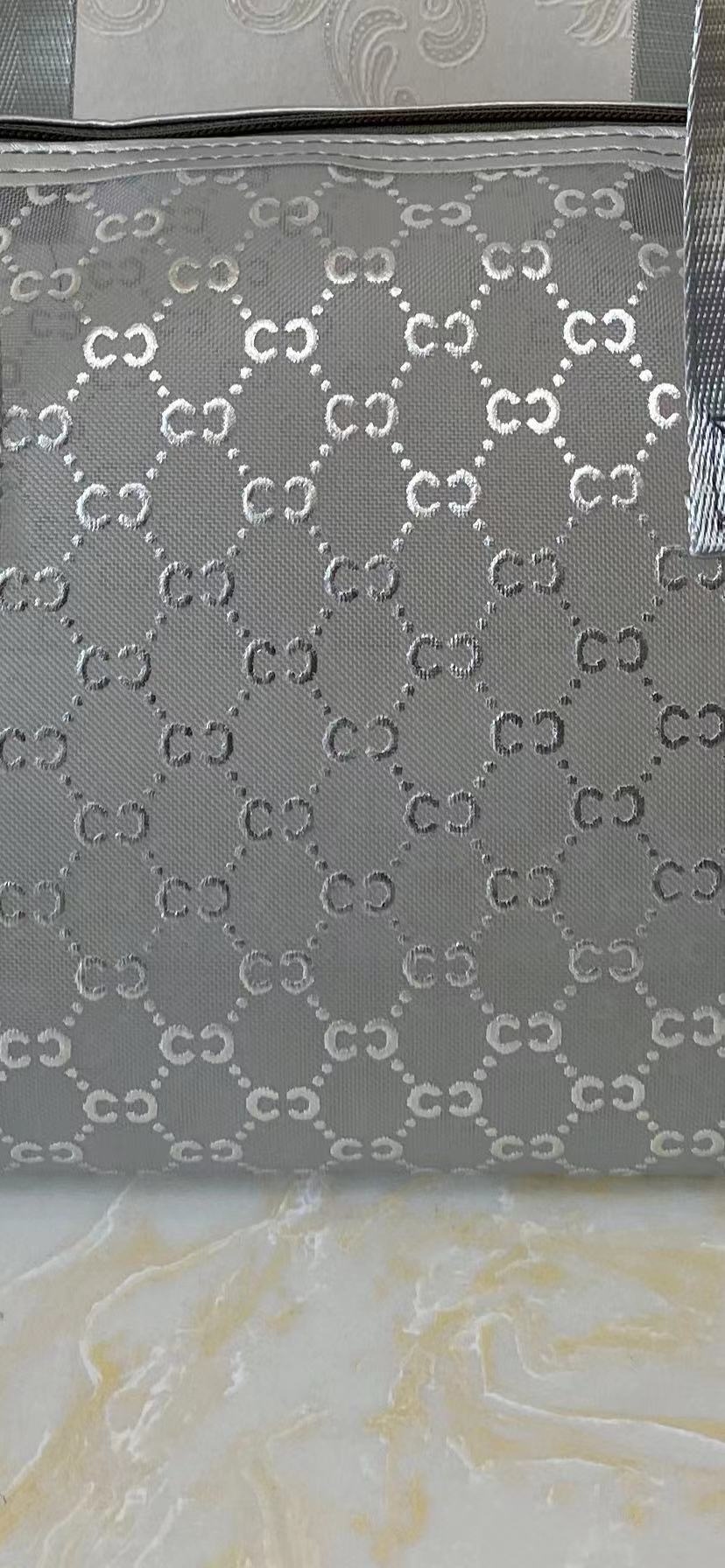 尼龙加厚 加23丝 烫金小c箱包材料