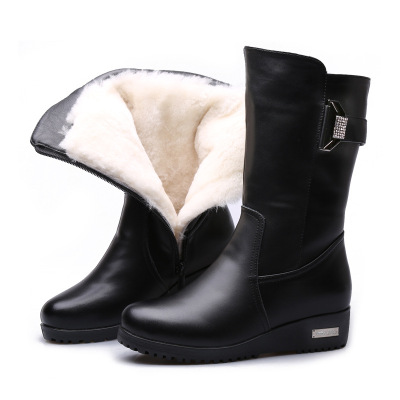 Winter Wool Women's Leather Boots Mid-Calf Slope Root Mother's Cotton Shoes Fur Integrated Flat Warm Women's Winter Shoes Wholesale