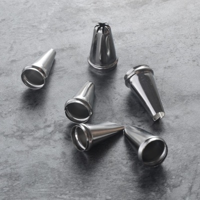 Factory Direct Sales 304 6-Head Stainless Steel Pastry Tube Cookies Mouth Cake Decoration Decorating Nozzle Mounting Cream